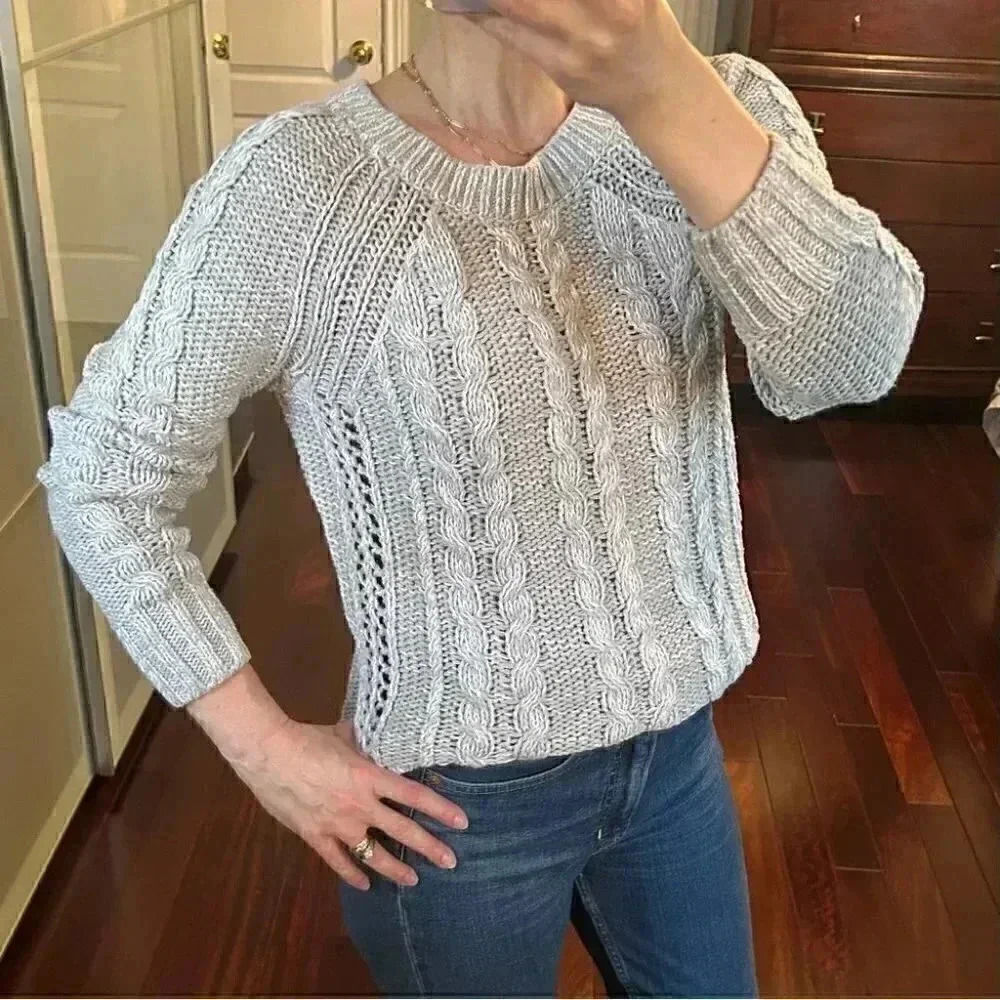 GAP Grey Cable Knit Sweater Cotton Crewneck Fisherman Pullover Size Small - Picture 6 of 16